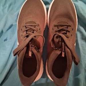 Nike Revolution Zip Back Tennis Shoes